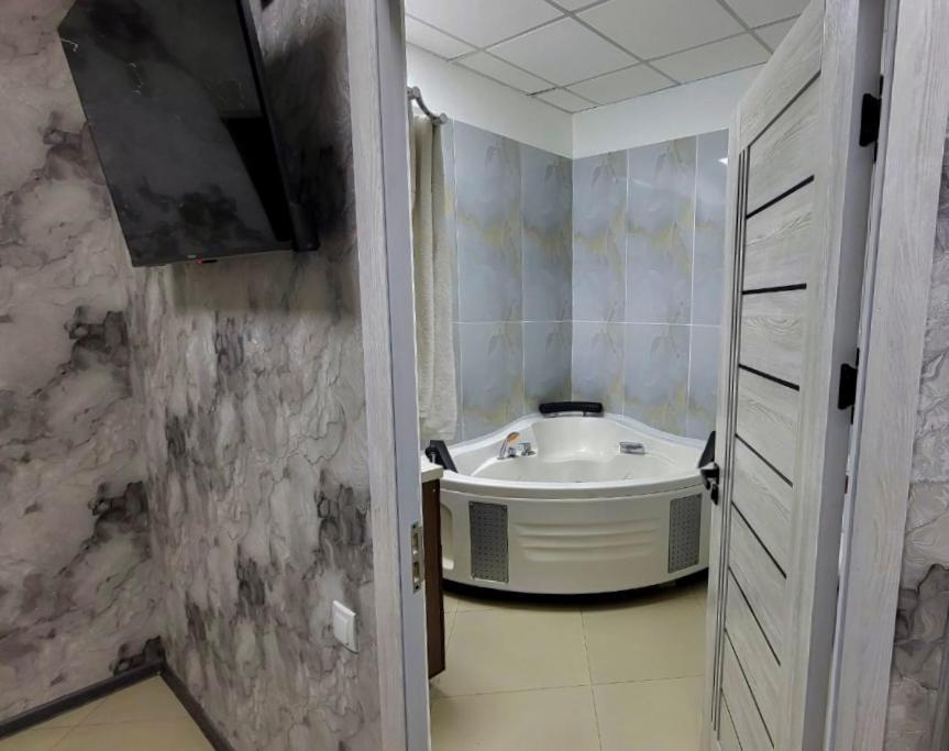 Blue Sky Bed & Breakfast ทาชเคนต์ ภายนอก รูปภาพ