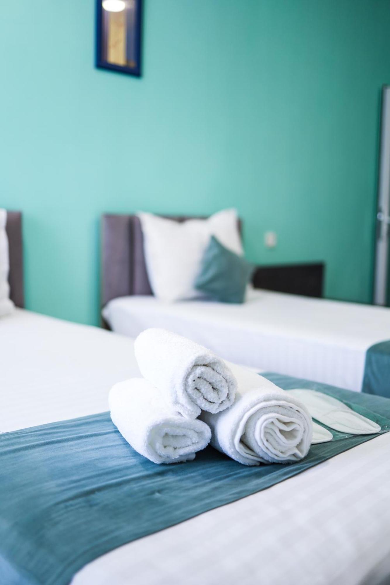 Blue Sky Bed & Breakfast ทาชเคนต์ ภายนอก รูปภาพ